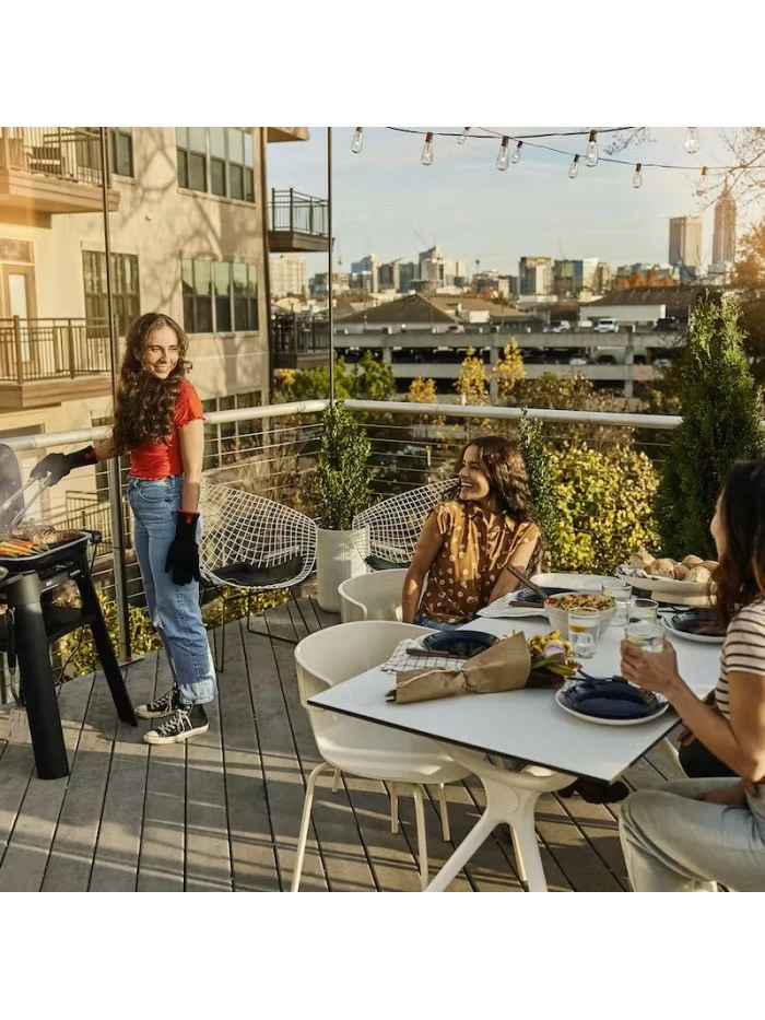 Barbecue électrique Lumin Black Et Support Avec Pieds - Weber 8 Barbecue électrique Lumin Black Et Support Avec Pieds - Weber – Image 6