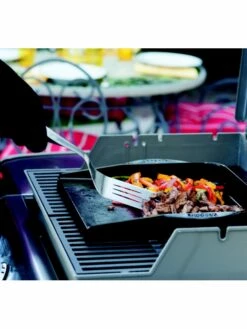 Plancha Deluxe Universelle En Fonte Émaillée - Weber -France Barbecue Soldes 2024 plancha weber universelle en fonte maille 1